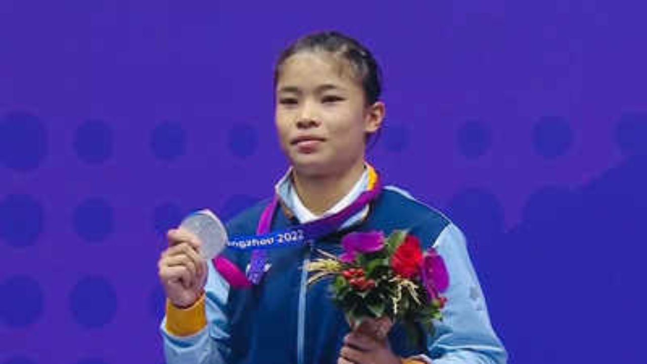 Usthadian Academy / Naorem Roshibina Devi Crowned Female Wushu Athlete Of The Year | 31 jan 2024 Usthadian Academy / Naorem Roshibina Devi Crowned Female Wushu Athlete Of The Year